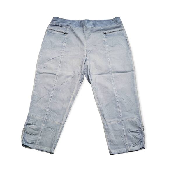 Zenergy by Chico's Light Blue Dyed Cropped Capri Pants / Slacks | Size 3P - Picture 1 of 6